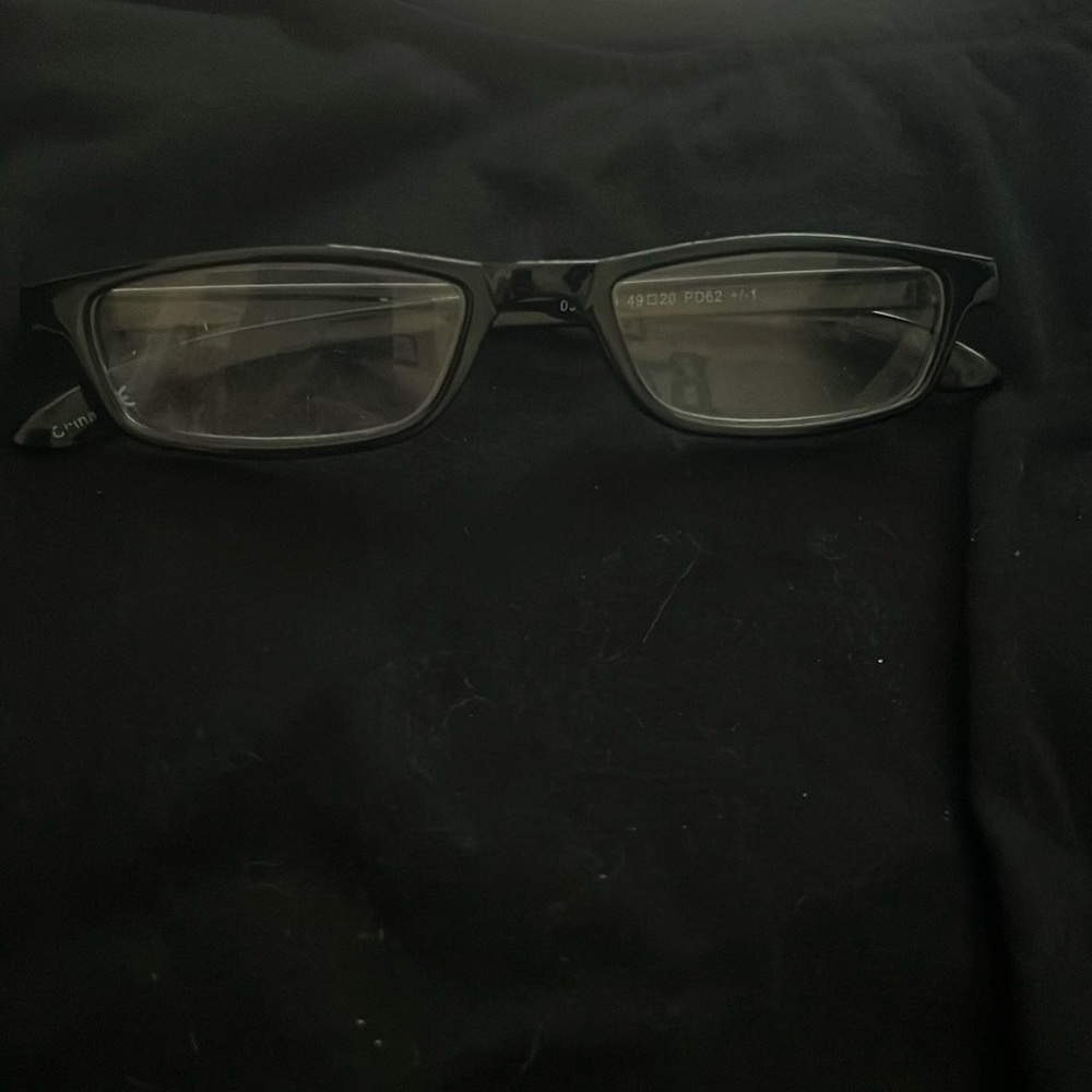 Black glasses